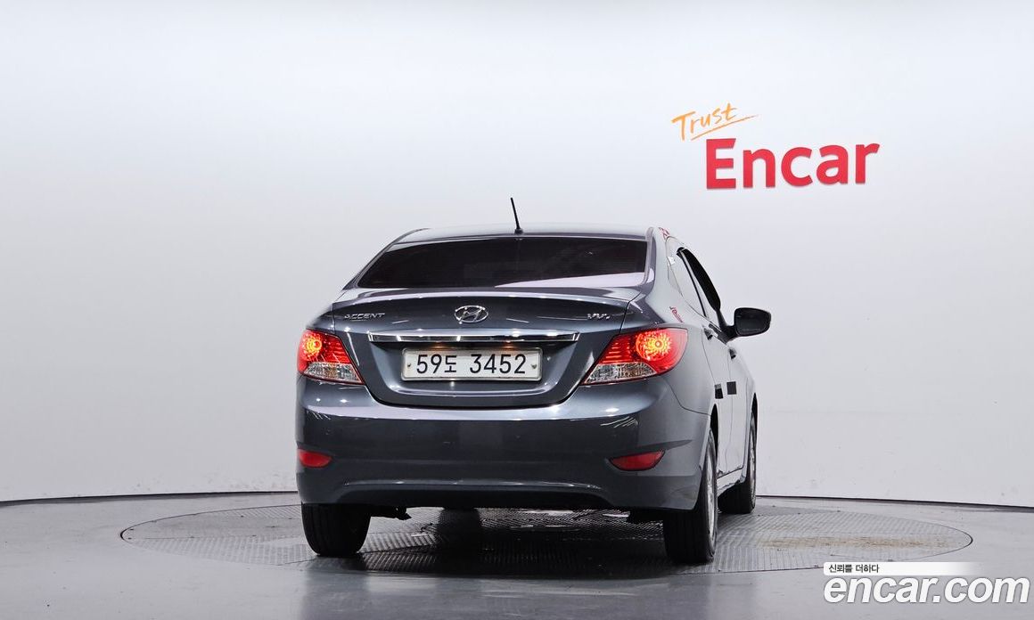 Hyundai Accent (New Type) фото 4