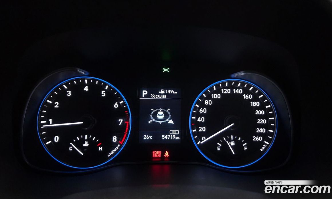 Hyundai Kona фото 8