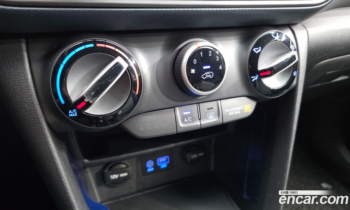 Hyundai Kona фото 16