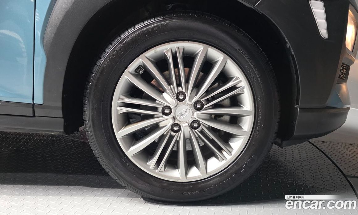 Hyundai Kona фото 21