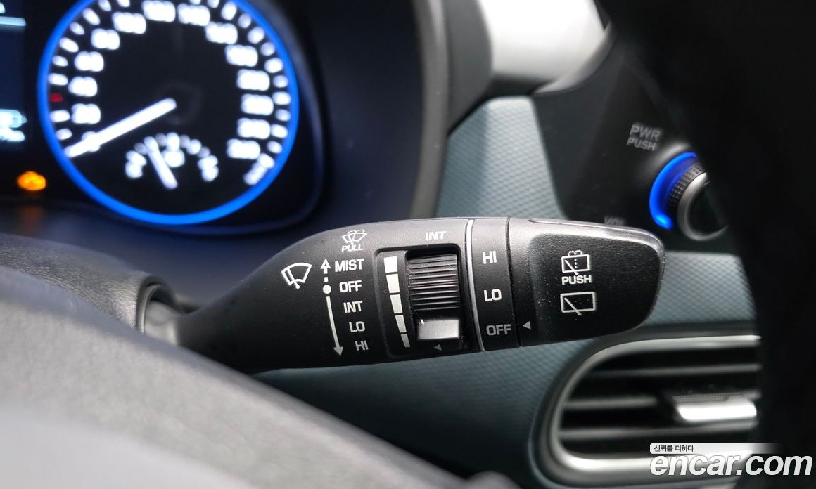 Hyundai Kona фото 30
