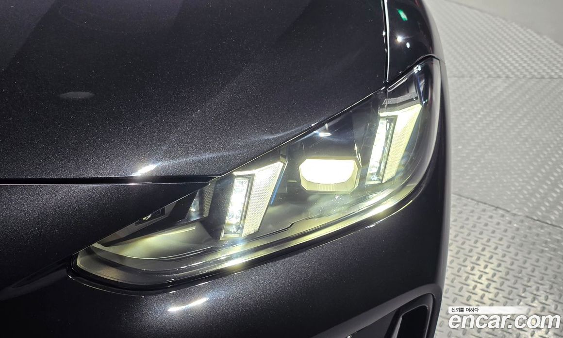 BMW 4-Series (G22) фото 22
