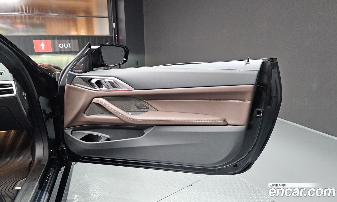 BMW 4-Series (G22) фото 24