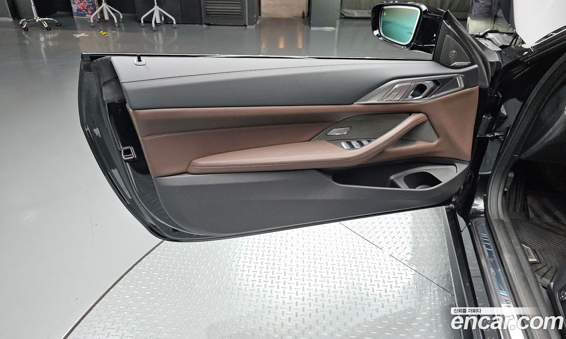 BMW 4-Series (G22) фото 25
