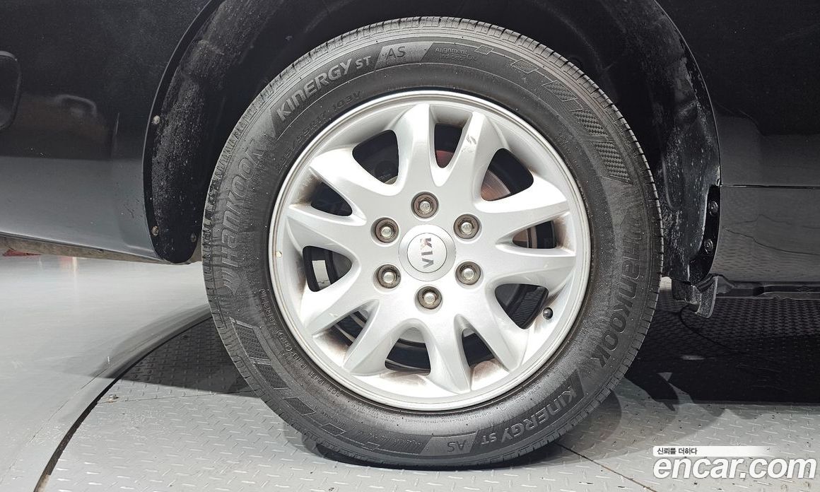 Kia Carnival 2nd Gen Restyling фото 5