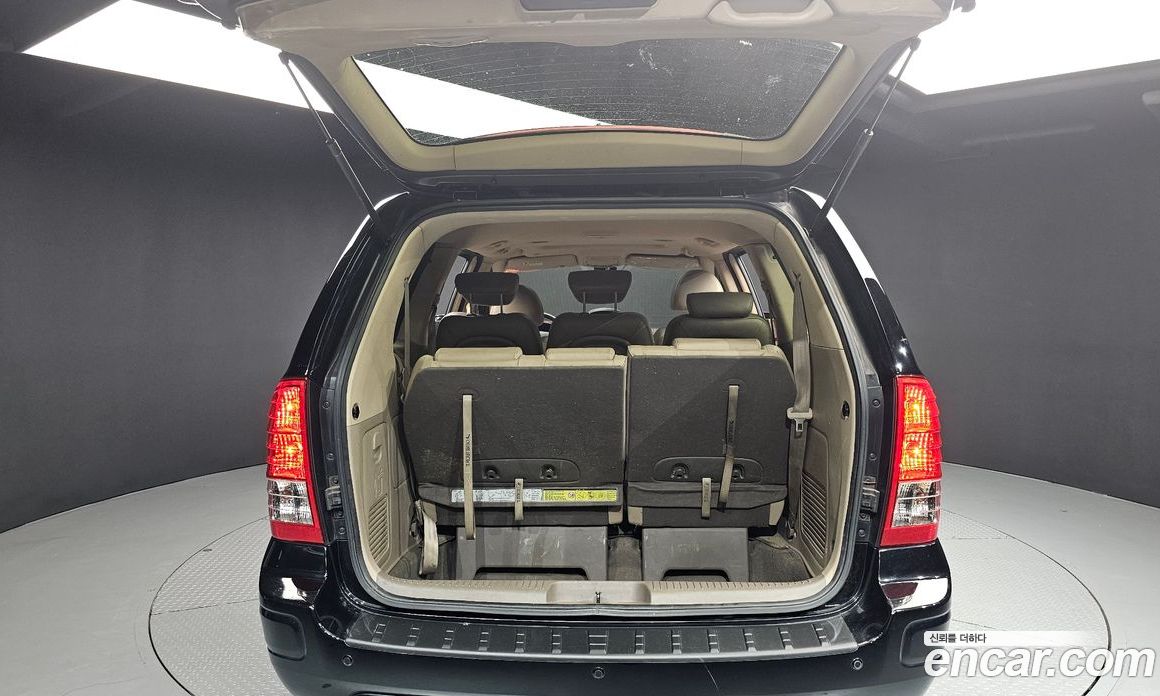Kia Carnival 2nd Gen Restyling фото 20