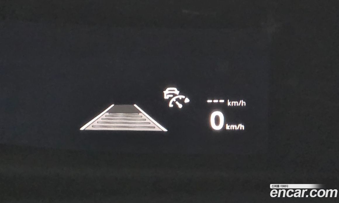 Volkswagen Touareg 3rd Gen фото 33