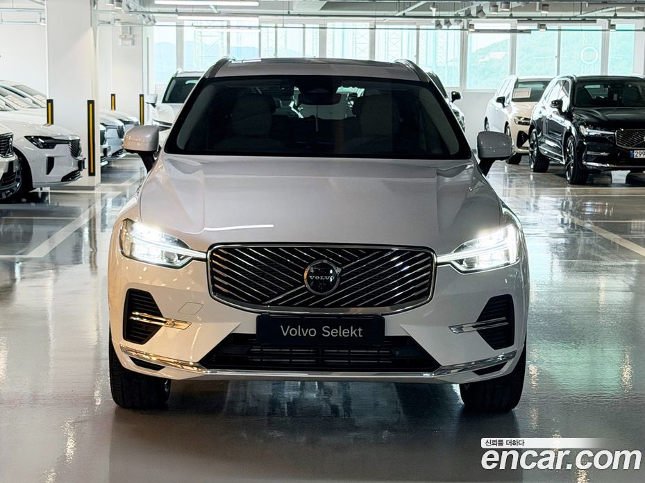 Volvo XC60 2nd Gen фото 3