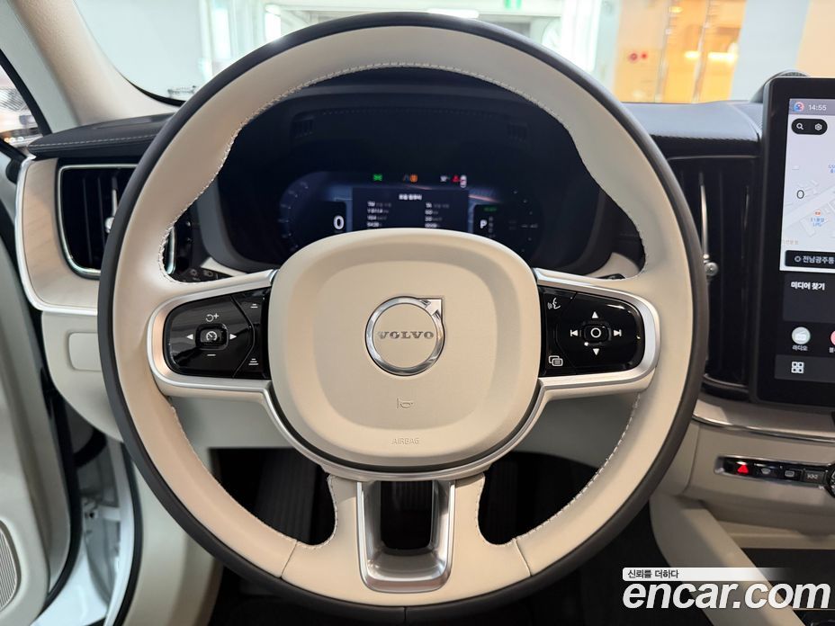 Volvo XC60 2nd Gen фото 19