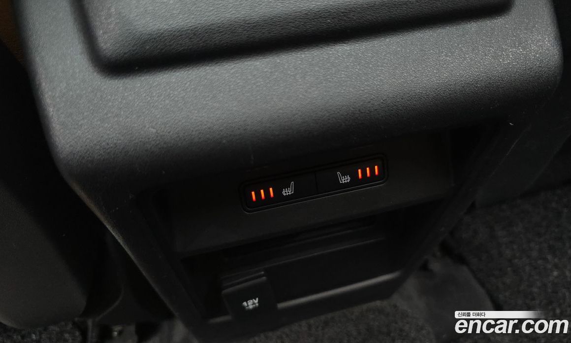 Land Rover Discovery Sport 1st Gen фото 15