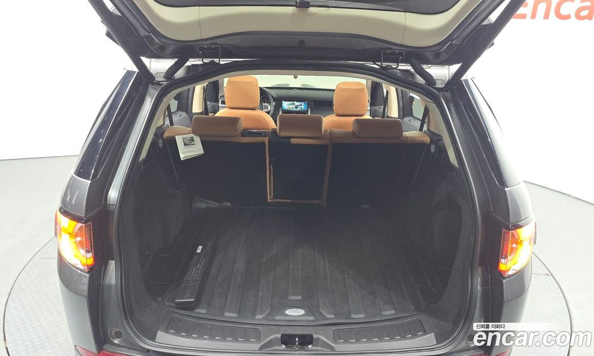 Land Rover Discovery Sport 1st Gen фото 19