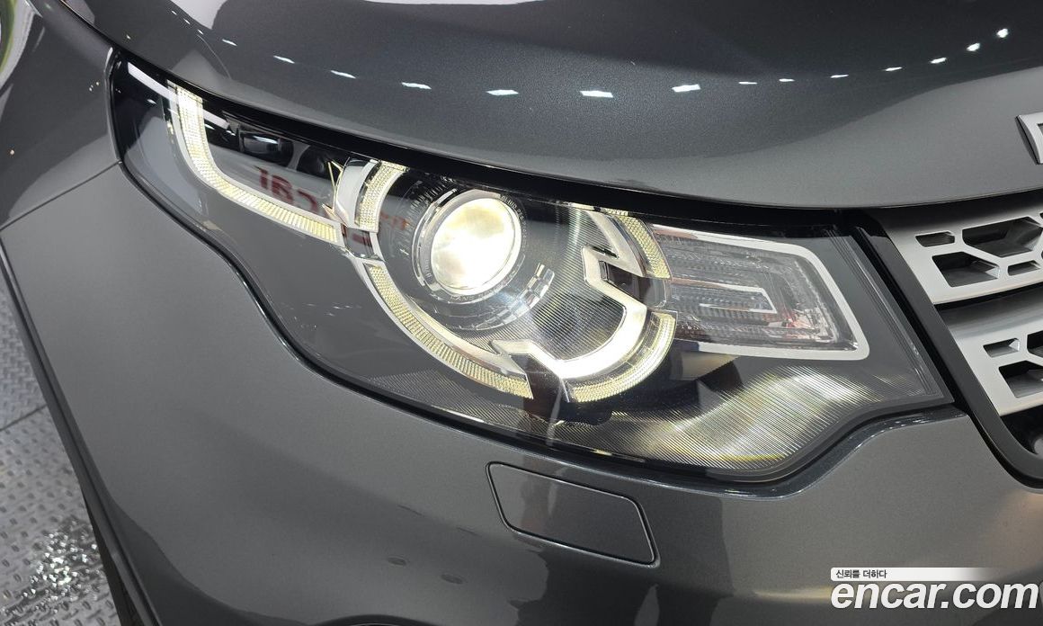 Land Rover Discovery Sport 1st Gen фото 22