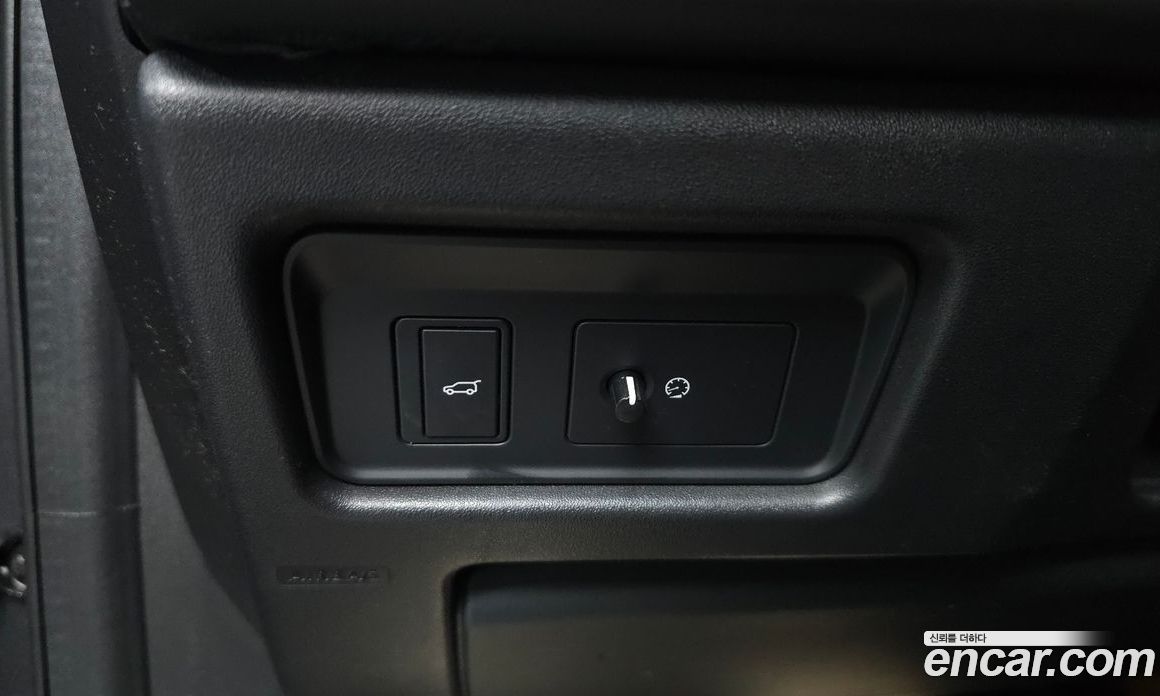 Land Rover Discovery Sport 1st Gen фото 28
