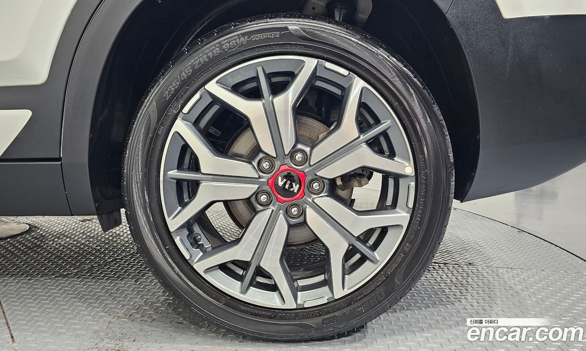 Kia Seltos фото 21