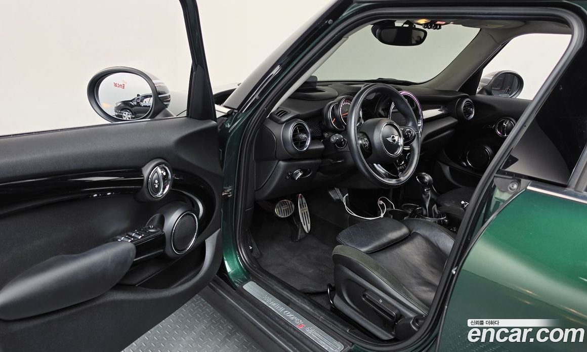 Mini Cooper S фото 10