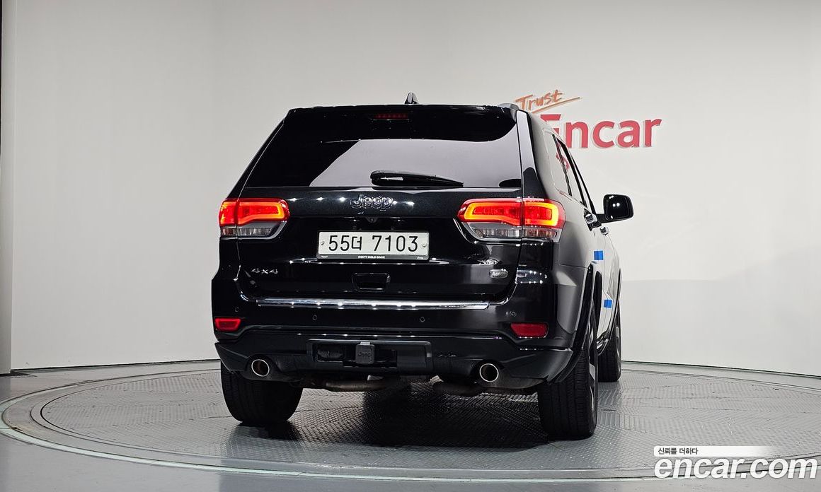 Jeep Grand Cherokee (WK) фото 4
