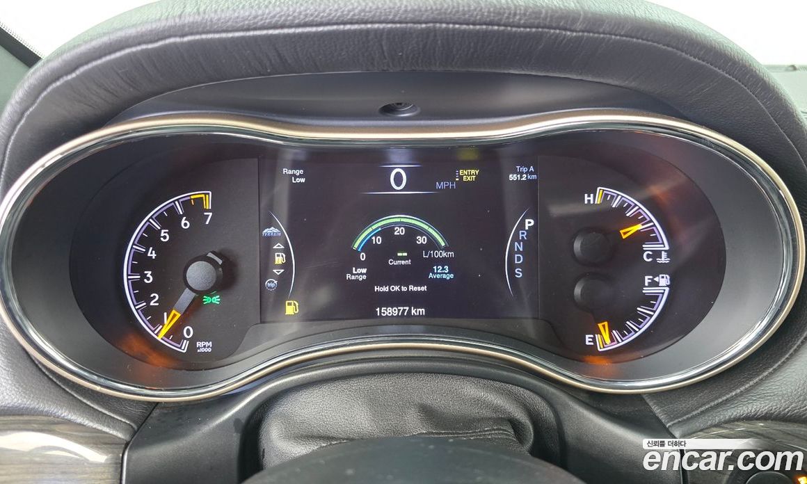 Jeep Grand Cherokee (WK) фото 8