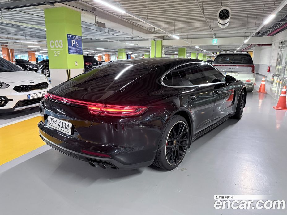 Porsche Panamera (971) фото 4