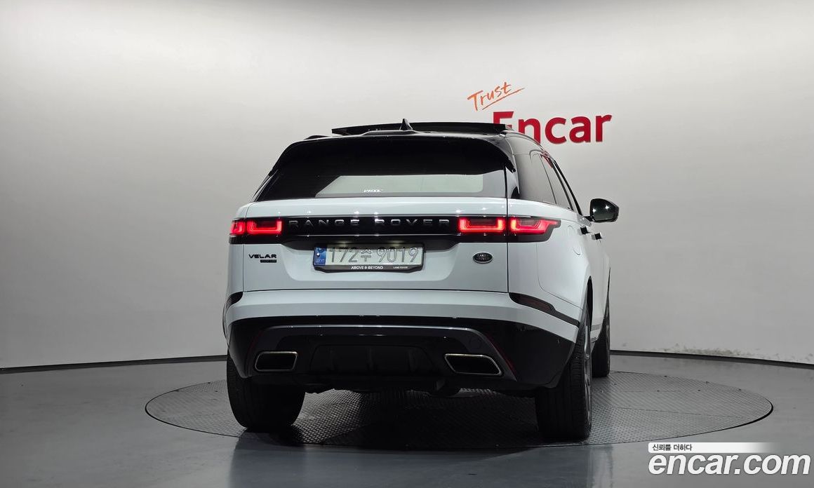 Land Rover Range Rover Velar фото 4