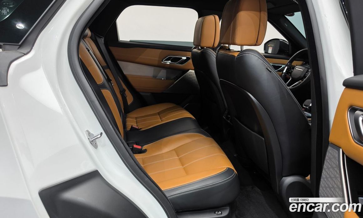 Land Rover Range Rover Velar фото 11