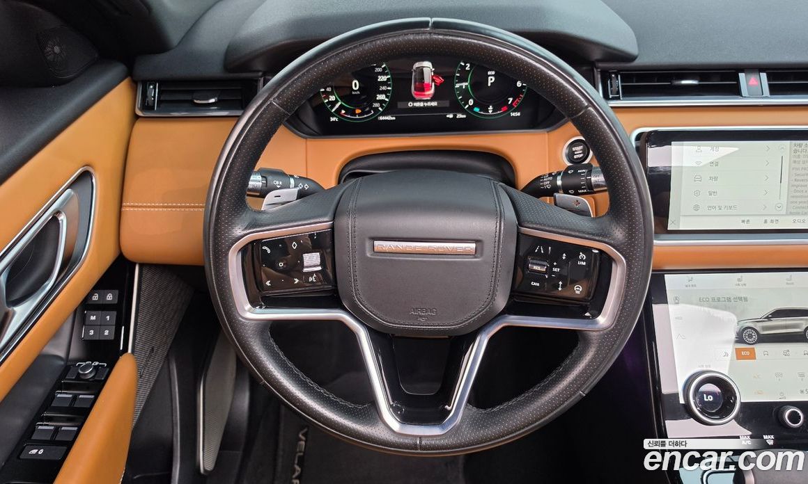 Land Rover Range Rover Velar фото 13