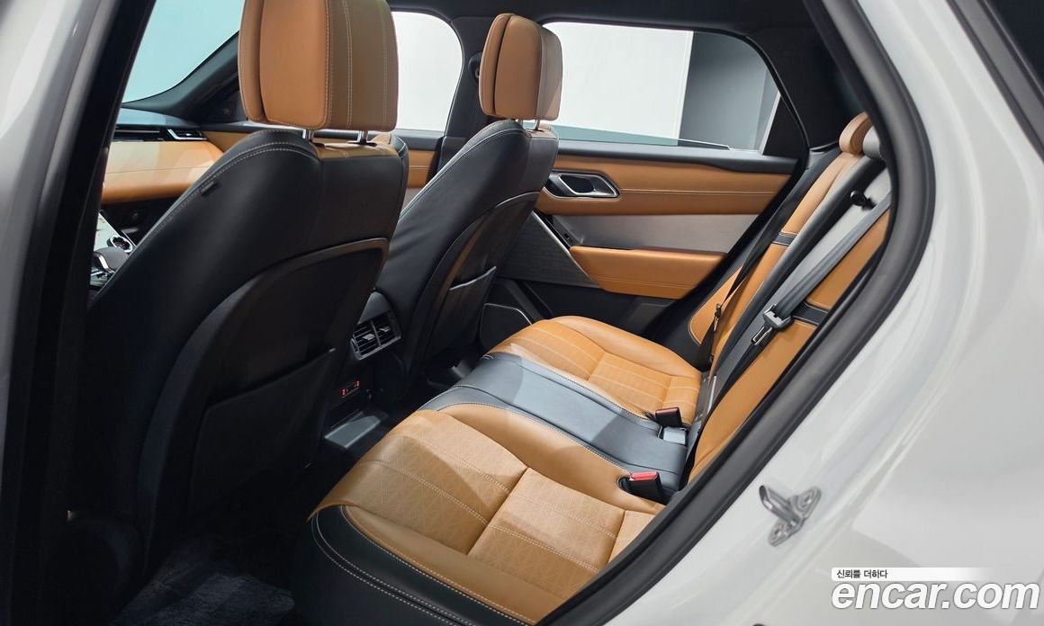 Land Rover Range Rover Velar фото 19