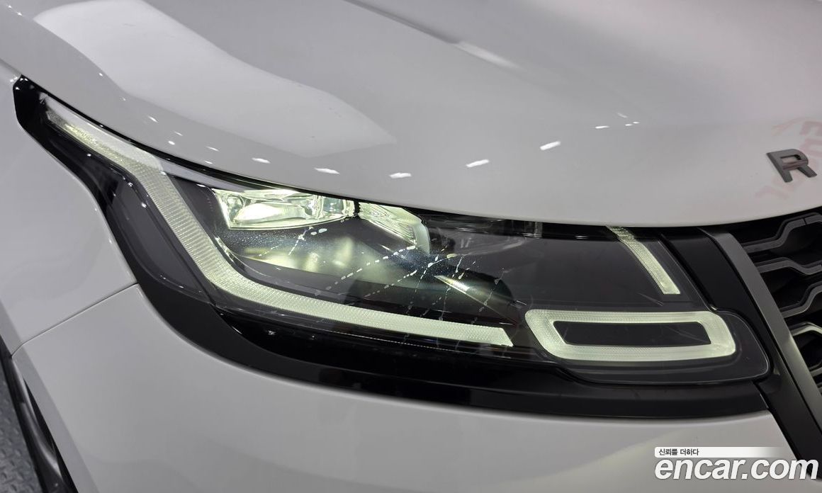 Land Rover Range Rover Velar фото 22