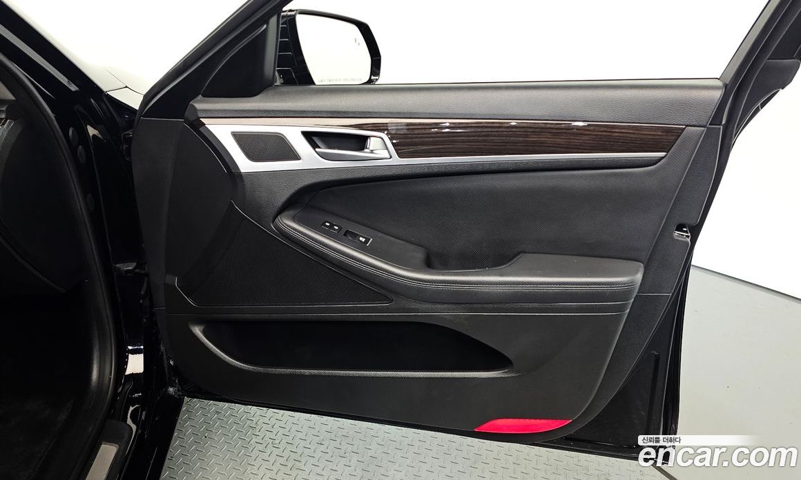 Genesis G80 фото 24