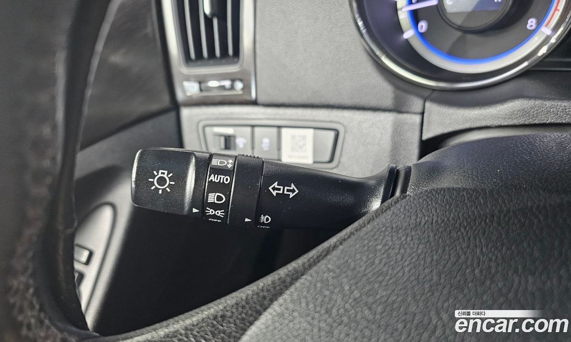 Hyundai Sonata The Brilliant фото 32
