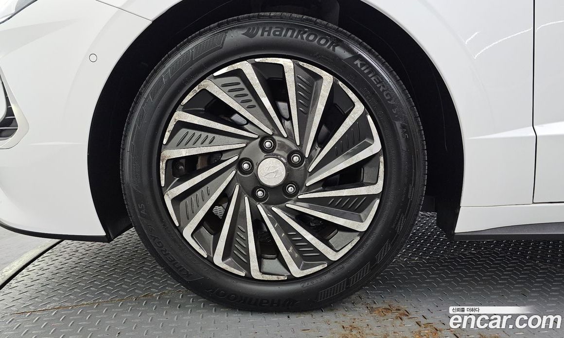 Hyundai Sonata Hybrid (DN8) фото 5