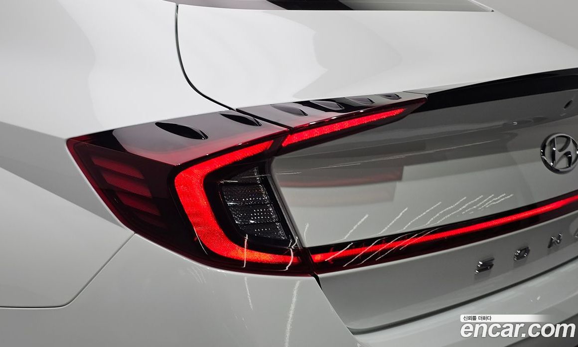 Hyundai Sonata Hybrid (DN8) фото 23