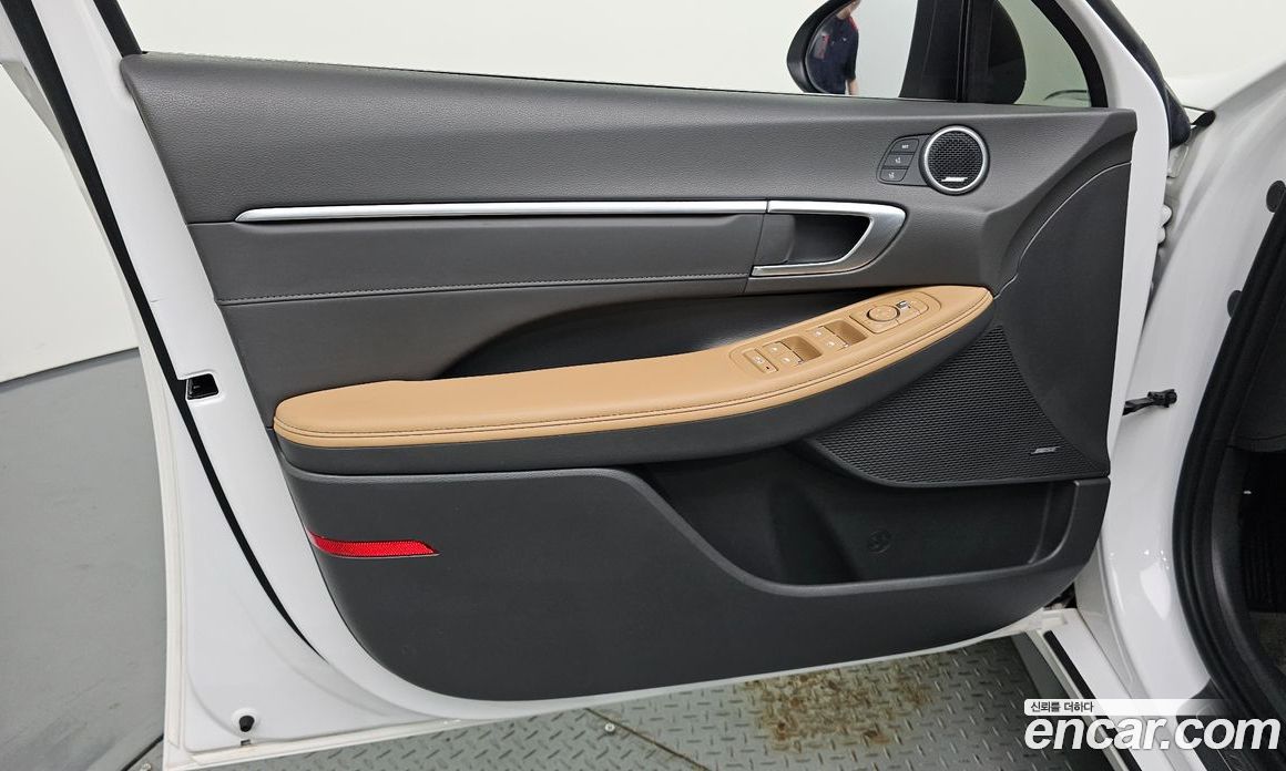 Hyundai Sonata Hybrid (DN8) фото 24