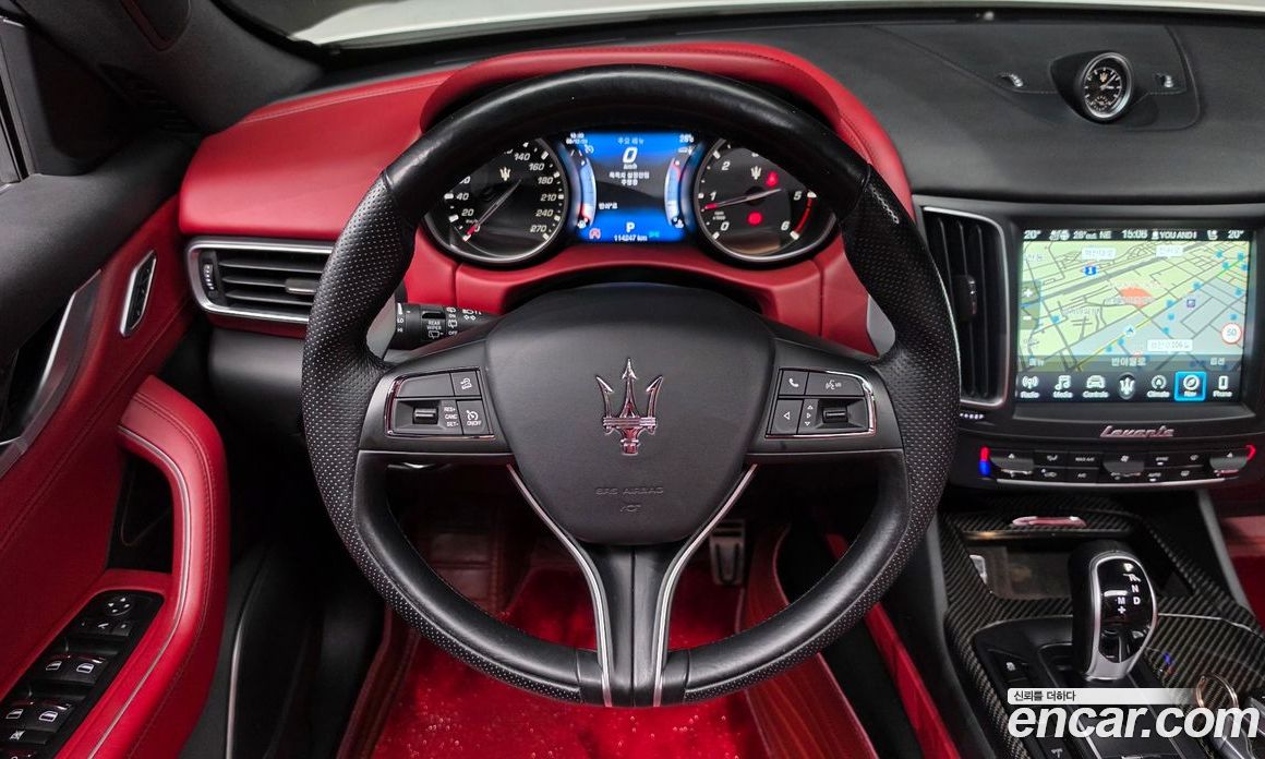 Maserati Levante фото 12