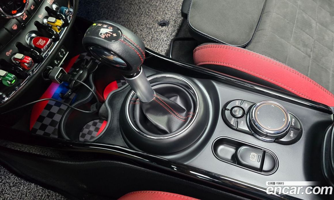 Mini Cooper Clubman S фото 9