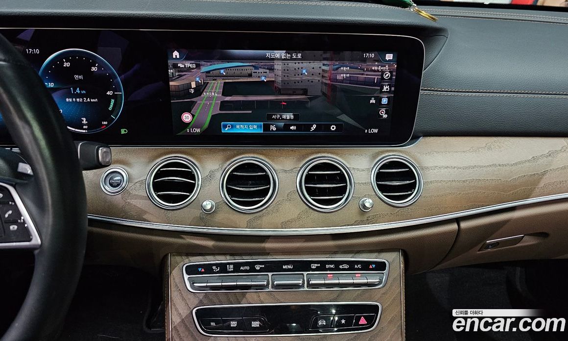 Mercedes-Benz E-Class W213 фото 15
