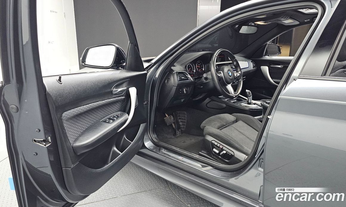BMW 1-Series (F20) фото 10