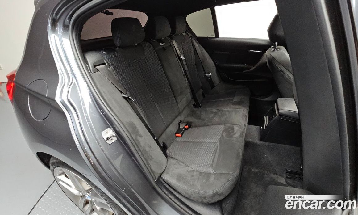 BMW 1-Series (F20) фото 11