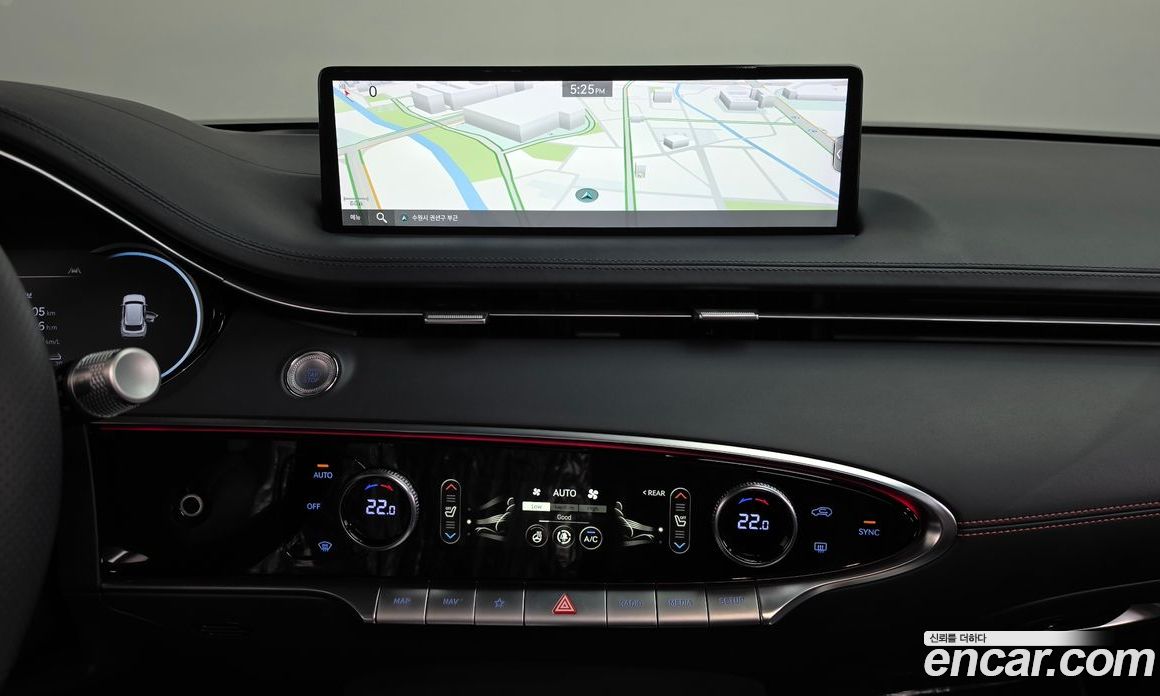 Genesis GV70 фото 13