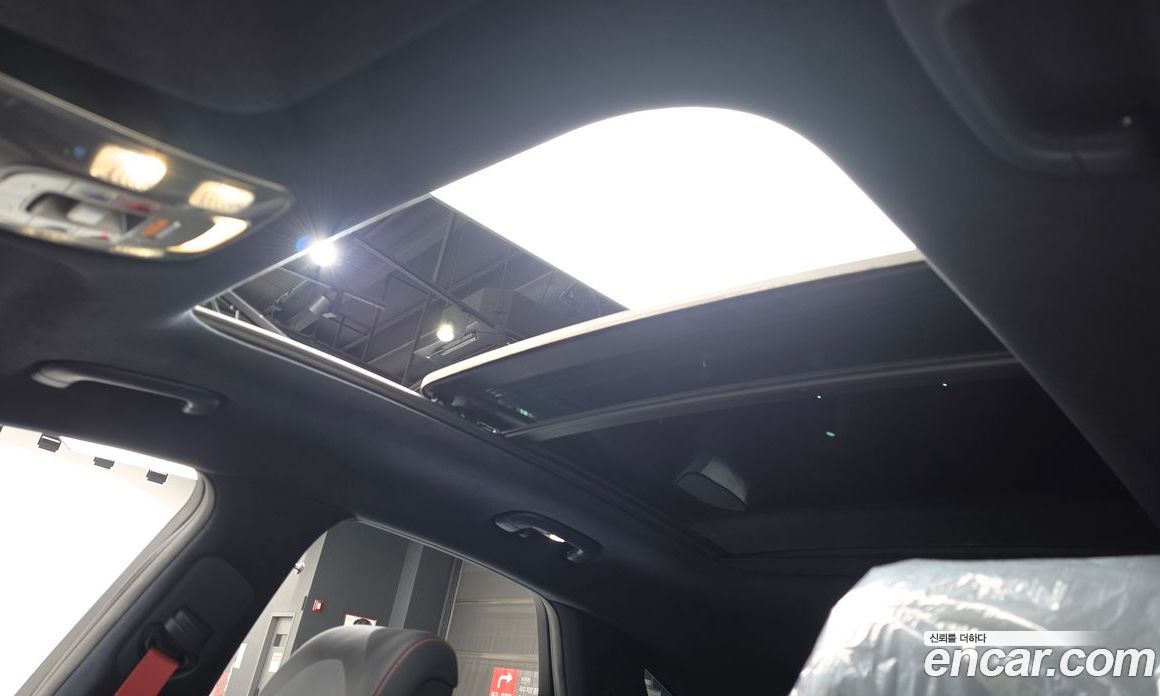 Genesis GV70 фото 17