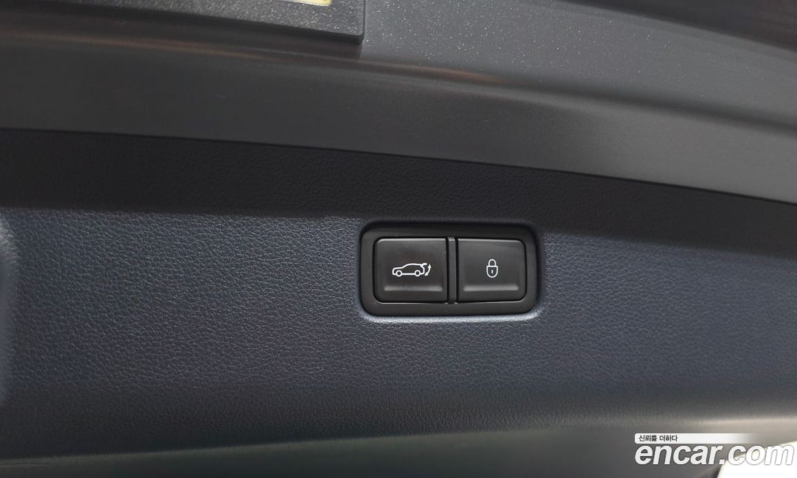 Genesis GV70 фото 18