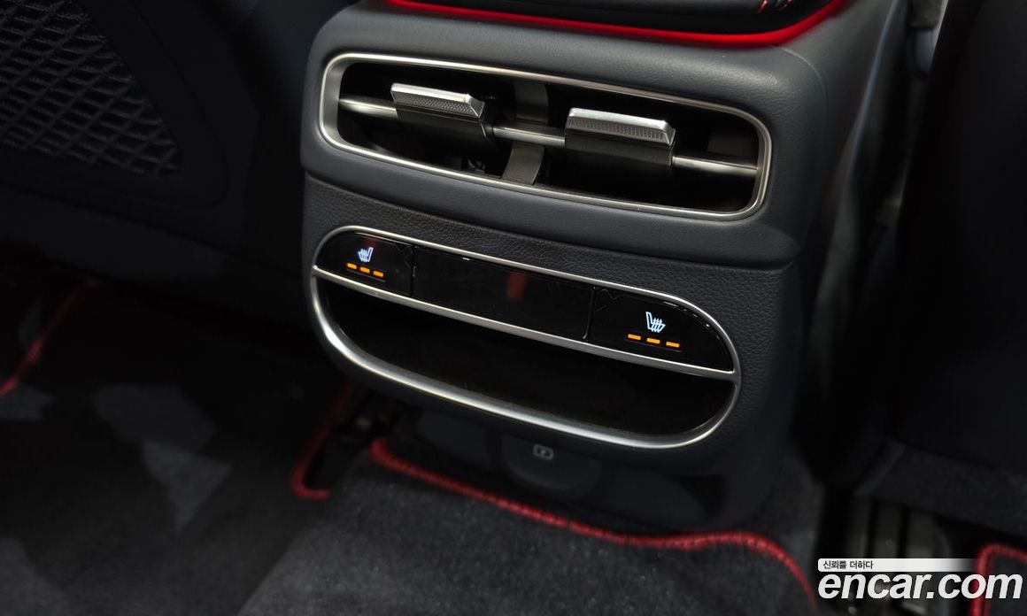 Genesis GV70 фото 33