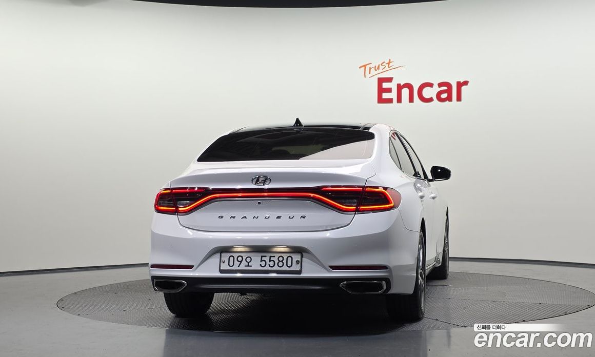 Hyundai Grandeur (IG) 6th Gen фото 4