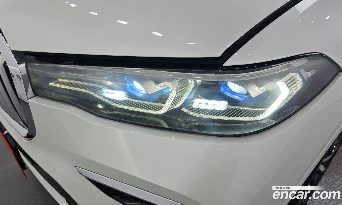 BMW X7 (G07) фото 22