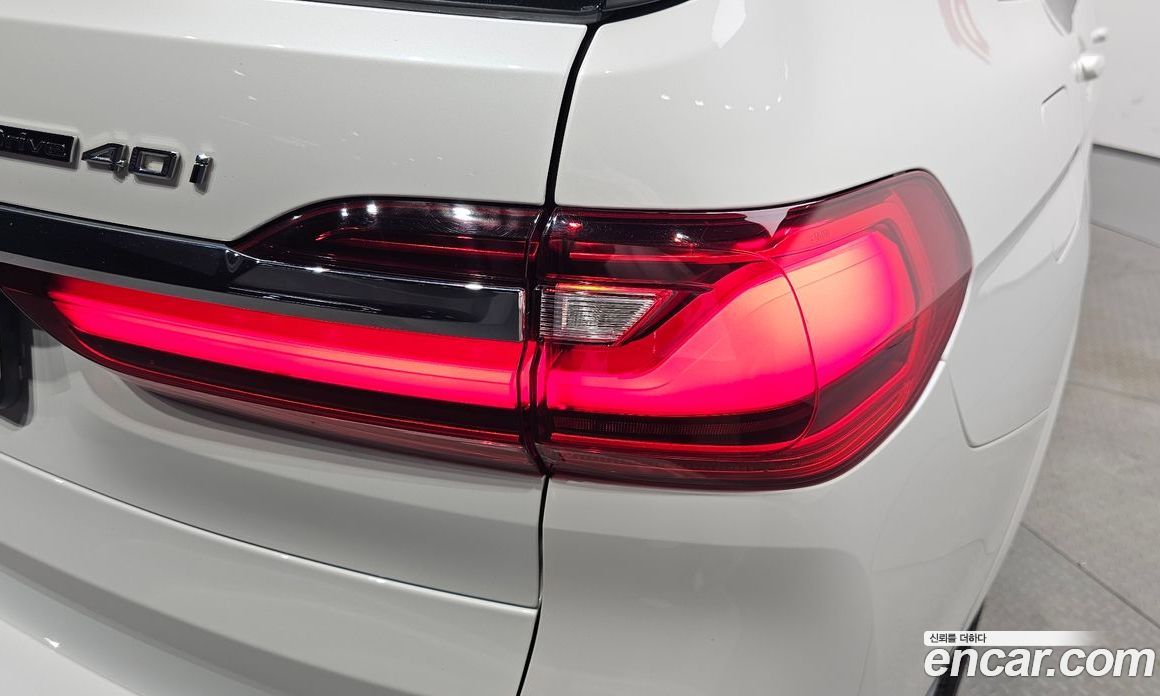 BMW X7 (G07) фото 23