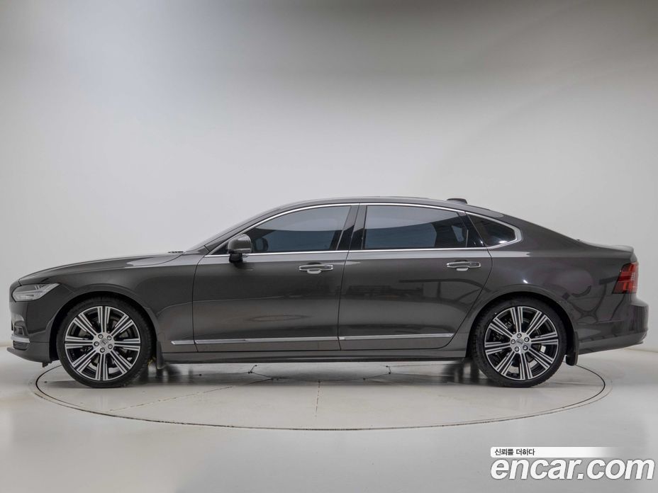 Volvo S90 фото 3