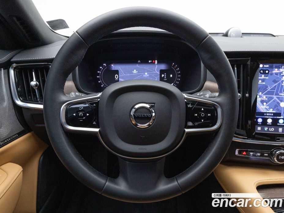 Volvo S90 фото 9