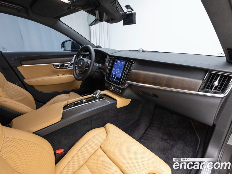 Volvo S90 фото 11