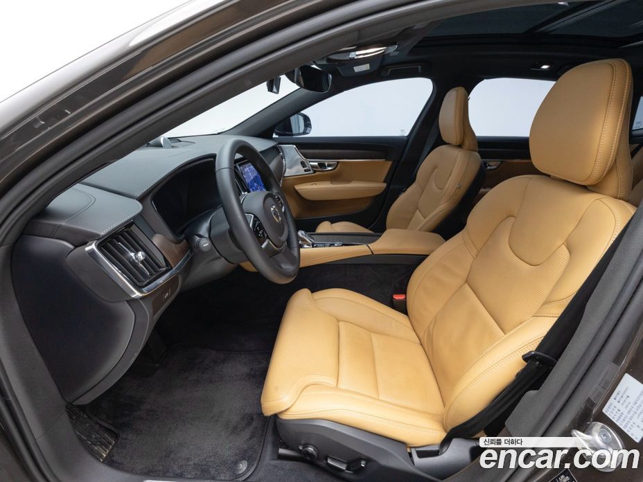 Volvo S90 фото 12