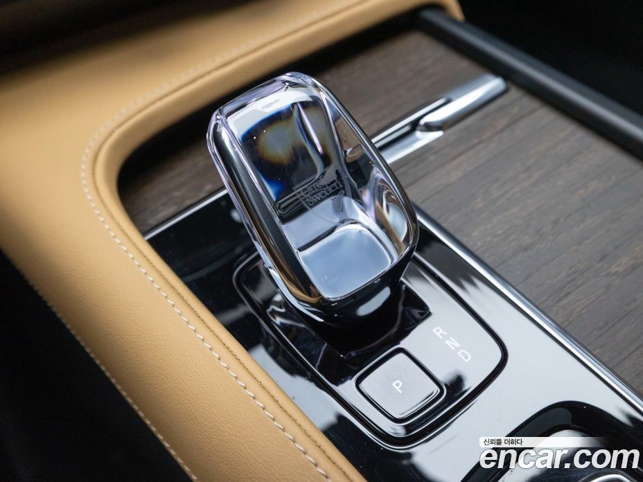 Volvo S90 фото 14