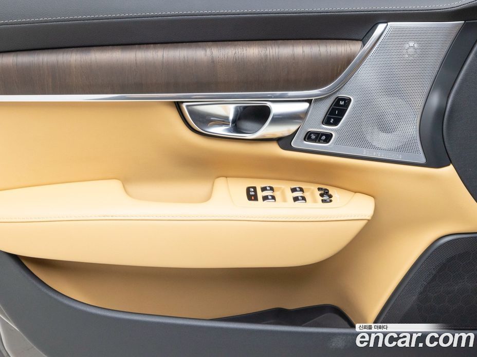 Volvo S90 фото 16